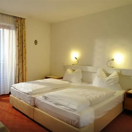 Unterbraeu Hotel